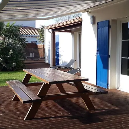 Maison Familiale Avec Piscine Chauffée *